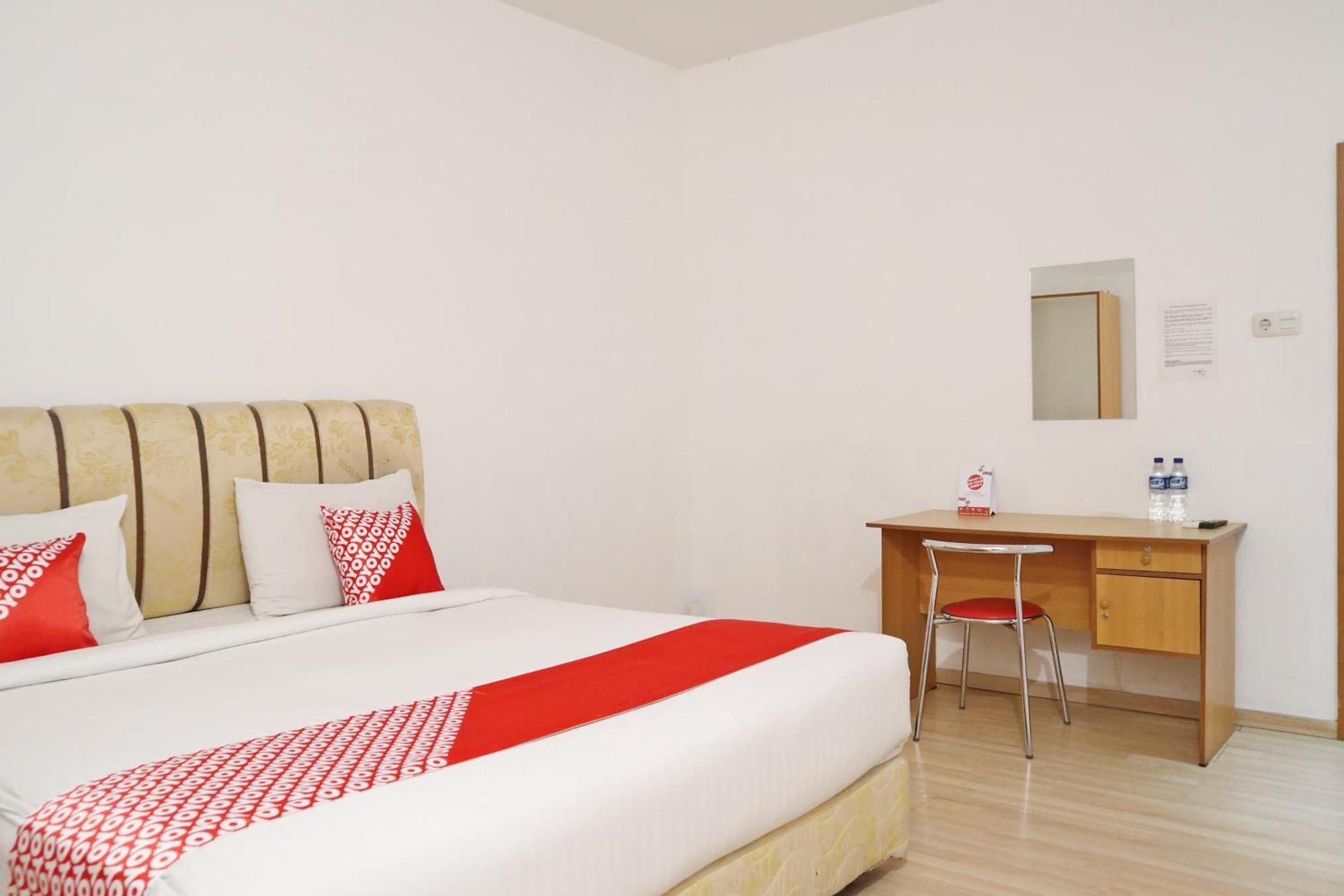 Hotel OYO 1673 M Authentic Kost Man Padang  Exterior foto